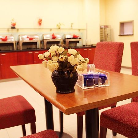 Hanting Express Jinzhou Luoyang Road Central Avenue Ngoại thất bức ảnh