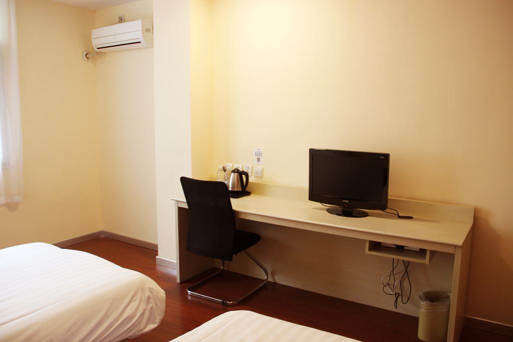Hanting Express Jinzhou Luoyang Road Central Avenue Phòng bức ảnh