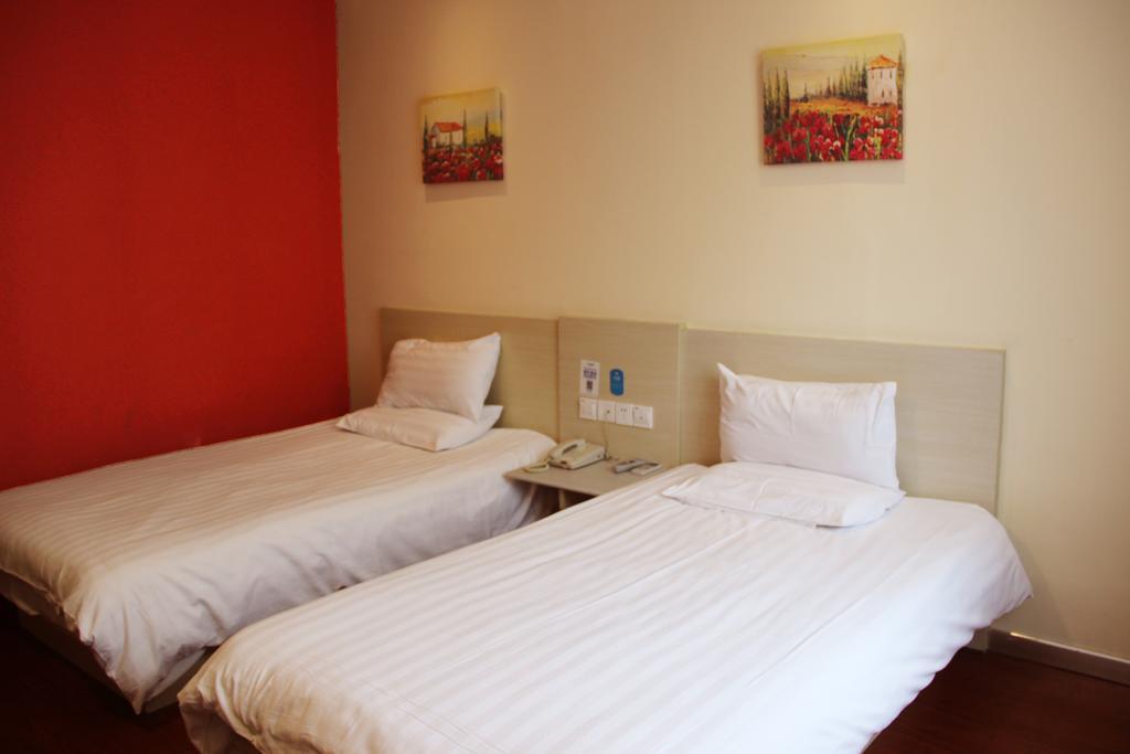 Hanting Express Jinzhou Luoyang Road Central Avenue Phòng bức ảnh
